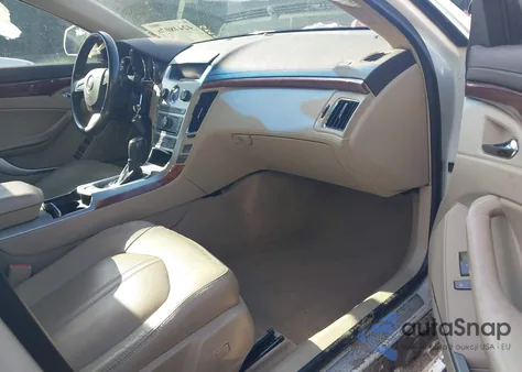 2010 Cadillac Cts Luxury Collection z USA, uszkodzony, nr VIN 1G6DE5EG9A0118042